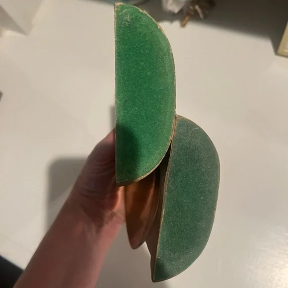 Vintage 1970’s Brass Sea Shell Clam Bookends - Picture 6 of 6